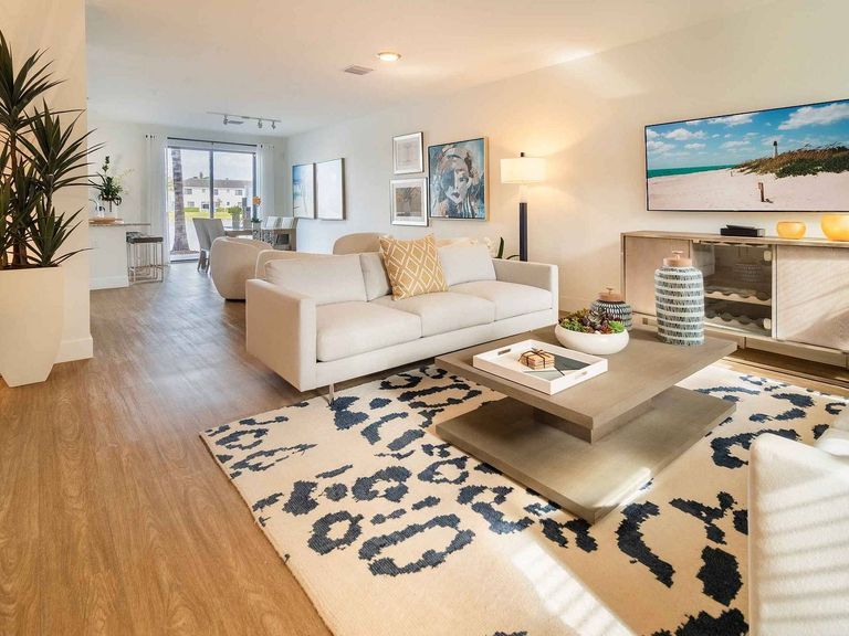 Catalina at Miramar apartments in Miramar, FL – photo 18