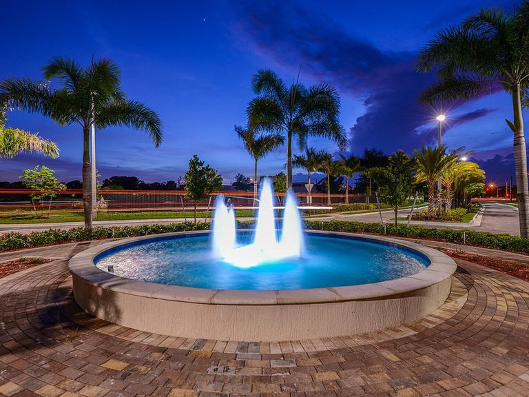Celebration Pointe apartments in Margate, FL – photo 12