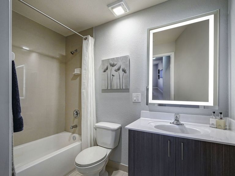 Celebration Pointe apartments in Margate, FL – photo 27