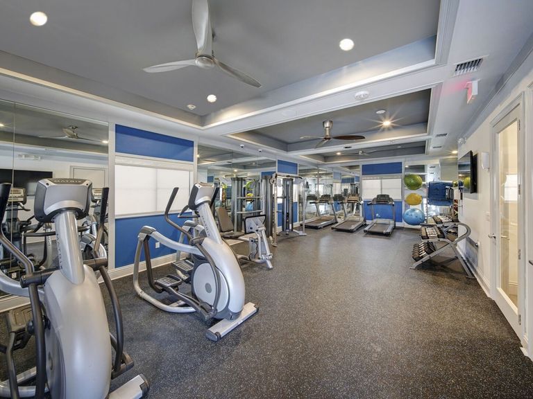 Celebration Pointe apartments in Margate, FL – photo 28