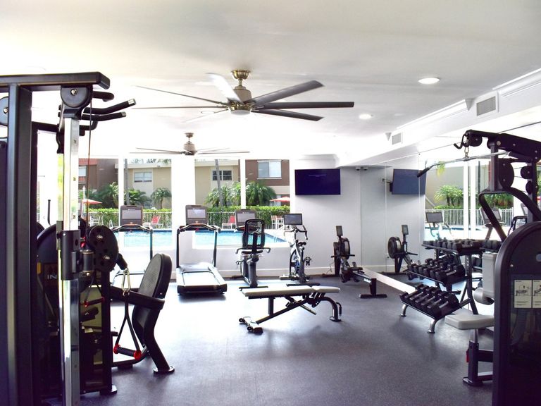 Cherry Grove Village apartments in Miami, FL – photo 23