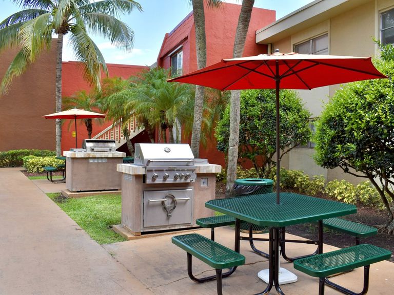Cherry Grove Village apartments in Miami, FL – photo 7