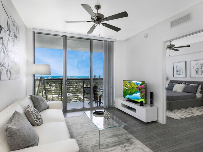 Circ Residences apartments in Hollywood, FL – photo 16
