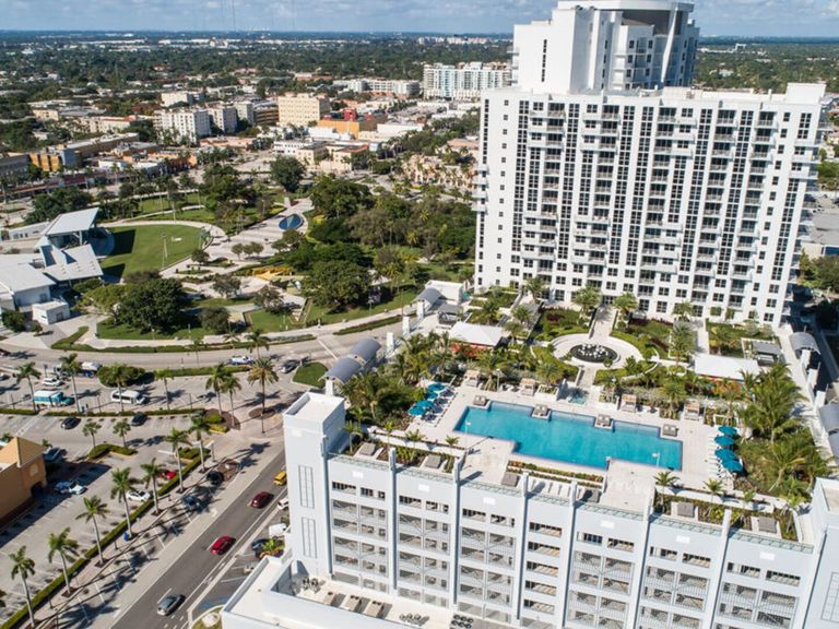 Circ Residences apartments in Hollywood, FL – photo 32