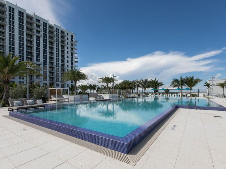 Circ Residences apartments in Hollywood, FL – photo 44