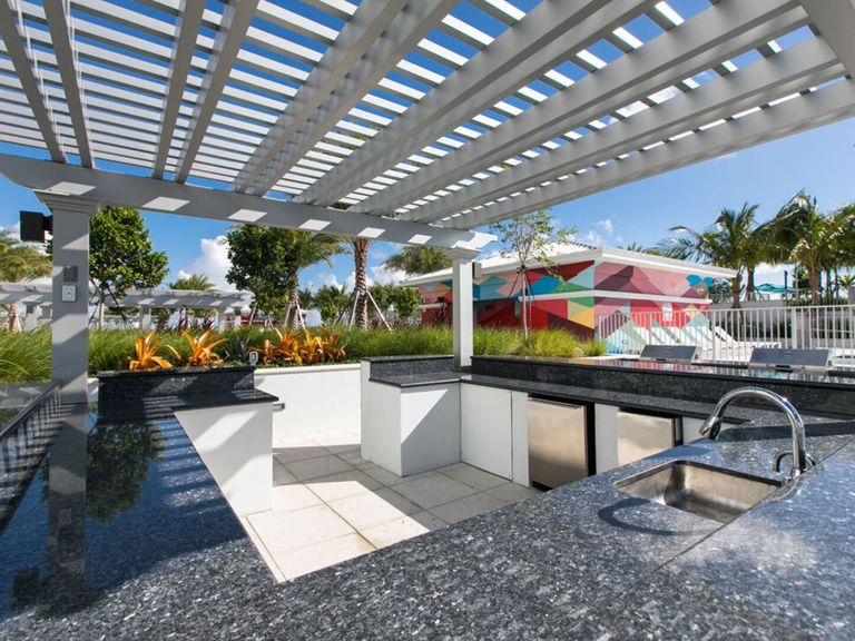 Circ Residences apartments in Hollywood, FL – photo 53
