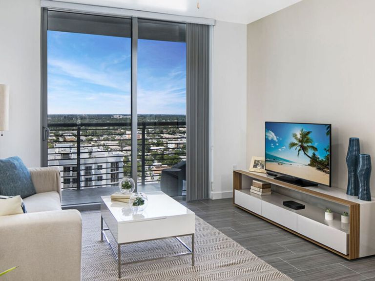 Circ Residences apartments in Hollywood, FL – photo 68