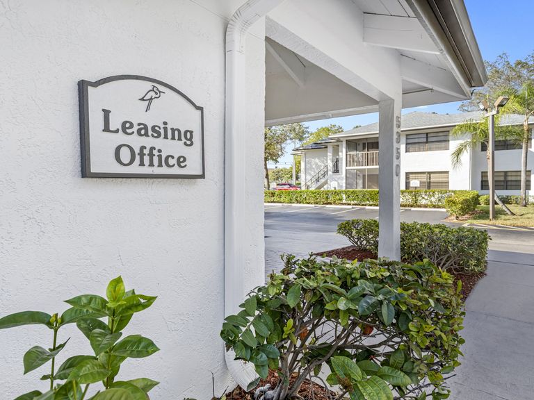 Circle Sunrise apartments in Sunrise, FL – photo 13