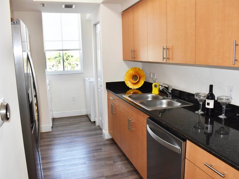 Colony at Dadeland apartments in Miami, FL – photo 32