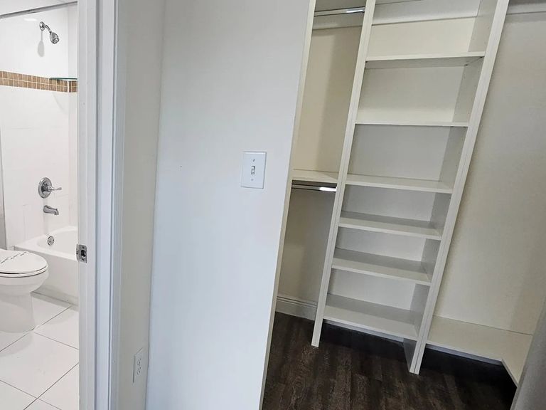 Colony at Dadeland apartments in Miami, FL – photo 36