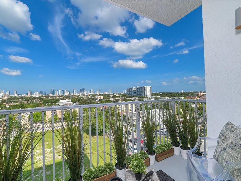 Columbus on Fifth apartments in Miami, FL – photo 16