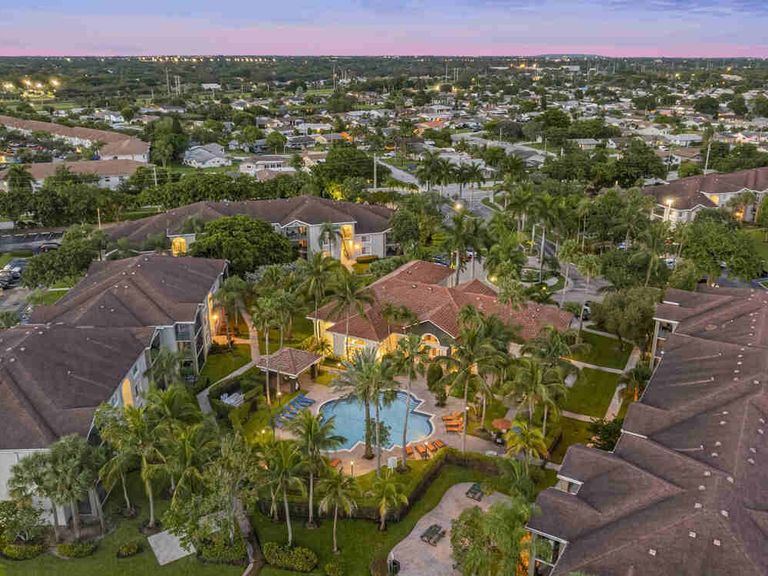 Coral Vista apartments in Tamarac, FL – photo 10