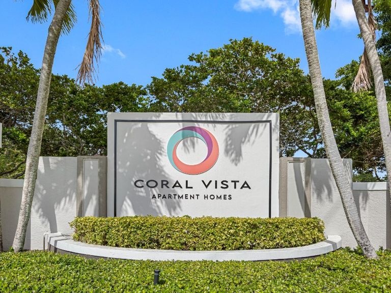 Coral Vista apartments in Tamarac, FL – photo 11