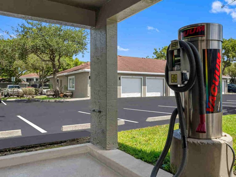 Coral Vista apartments in Tamarac, FL – photo 29