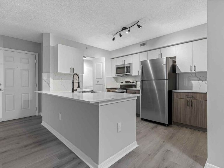 Coral Vista apartments in Tamarac, FL – photo 37