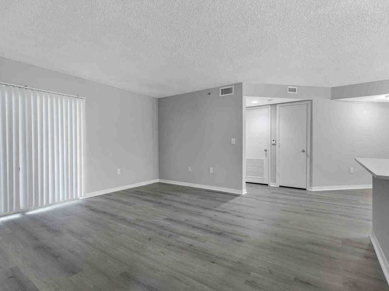 Coral Vista apartments in Tamarac, FL – photo 40
