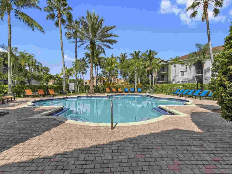 Coral Vista apartments in Tamarac, FL – photo 7