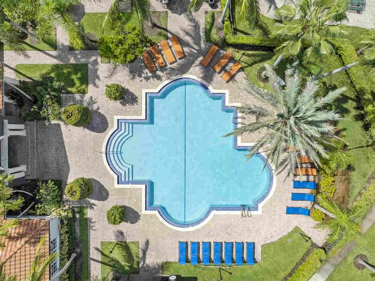 Coral Vista apartments in Tamarac, FL – photo 9