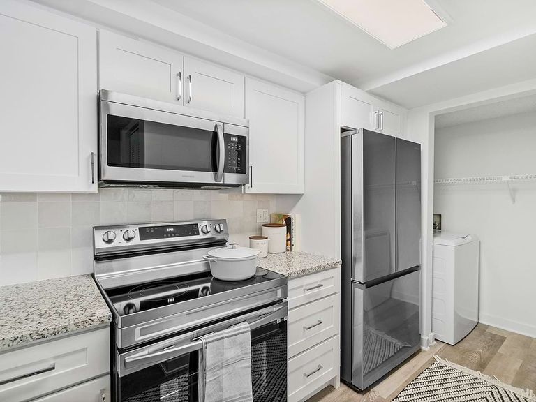 Cortland Kings Meadow apartments in Miami, FL – photo 13