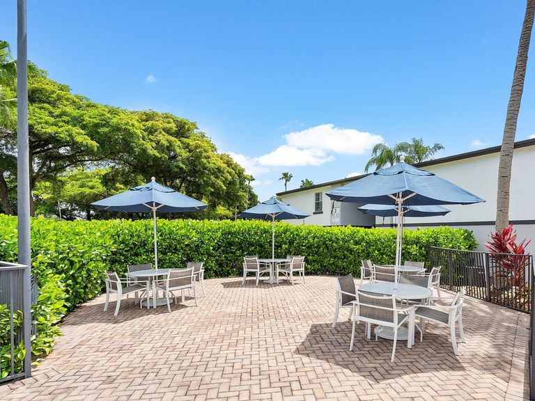 Cortland Pembroke Pines apartments in Pembroke Pines, FL – photo 12
