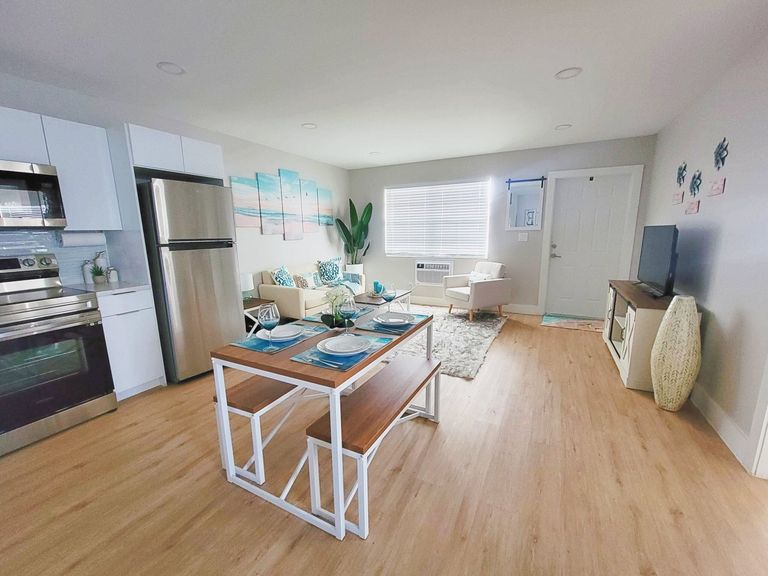 Cottage Cove apartments in Miami, FL – photo 18