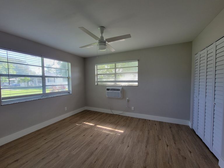 Cottage Cove apartments in Miami, FL – photo 20