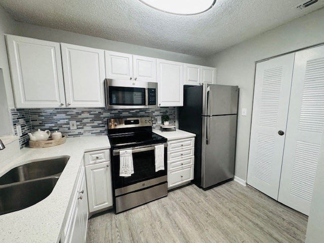 Country Club Lakes Apartments apartments in Coconut Creek, FL – photo 12