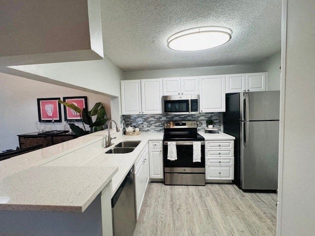 Country Club Lakes Apartments apartments in Coconut Creek, FL – photo 13