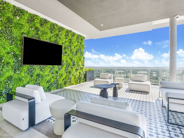 Crest at Pinecrest apartments in Miami, FL – photo 19