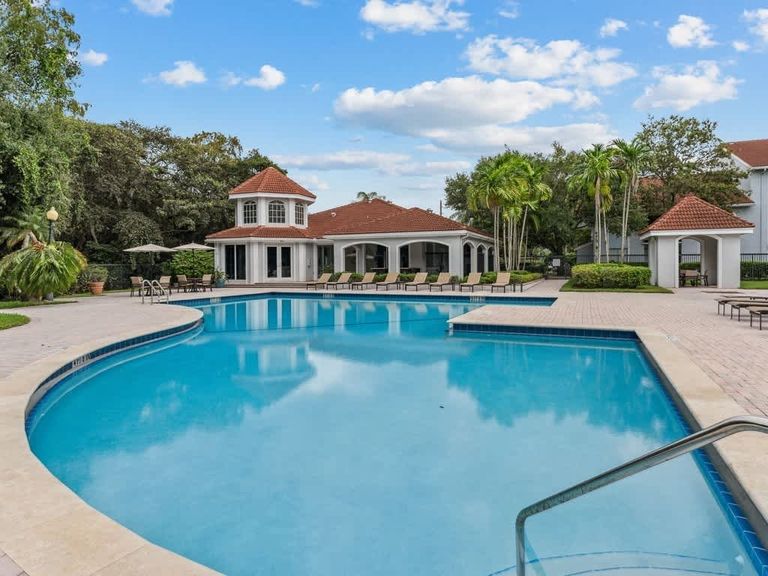 Cypress Shores apartments in Coconut Creek, FL – photo 13