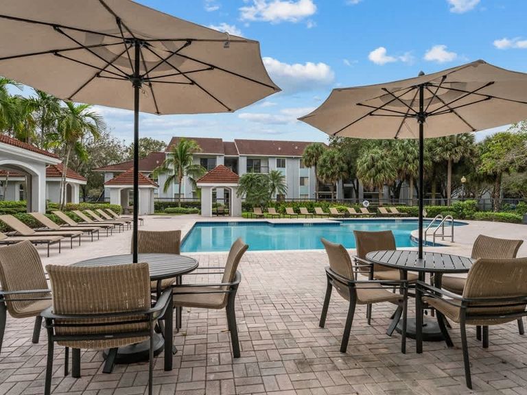 Cypress Shores apartments in Coconut Creek, FL – photo 15