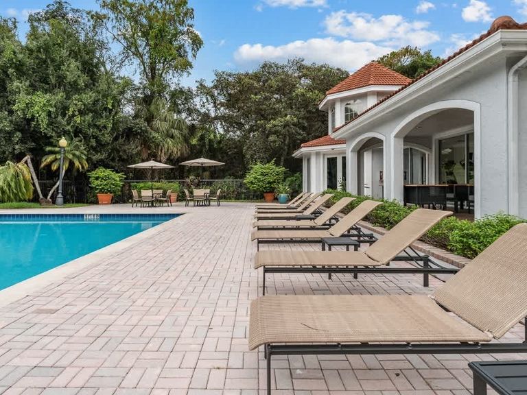 Cypress Shores apartments in Coconut Creek, FL – photo 16