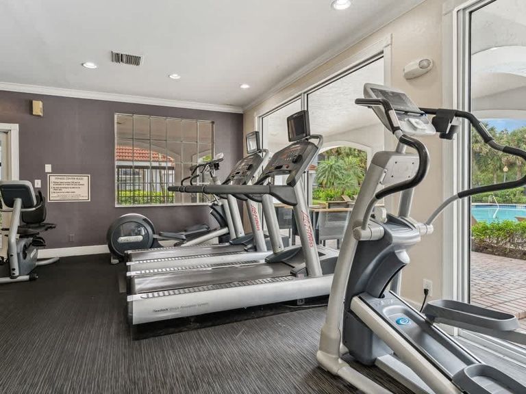 Cypress Shores apartments in Coconut Creek, FL – photo 25