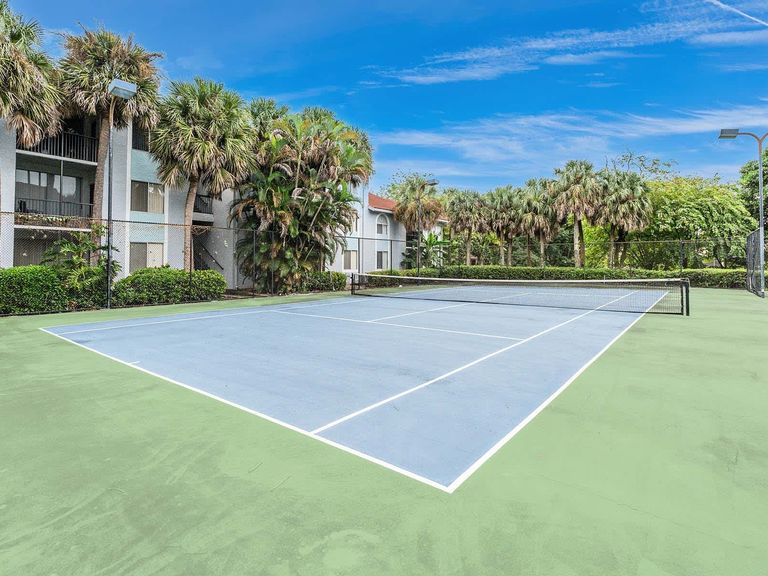 Cypress Shores apartments in Coconut Creek, FL – photo 28
