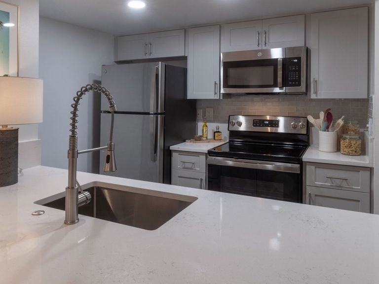 Doral West apartments in Doral, FL – photo 8