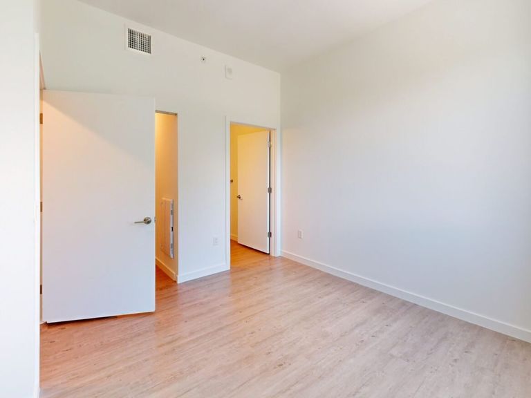 Douglas Enclave apartments in Miami, FL – photo 15