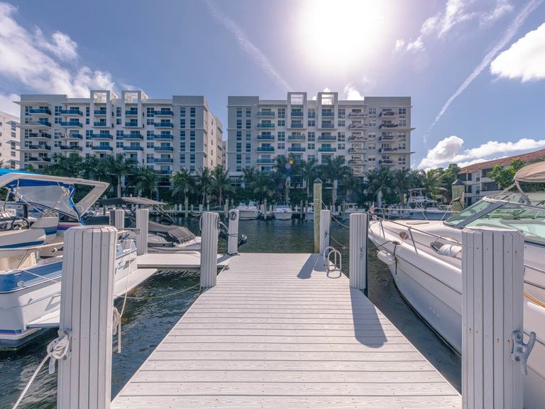 Emera Port Royale apartments in Fort Lauderdale, FL – photo 21