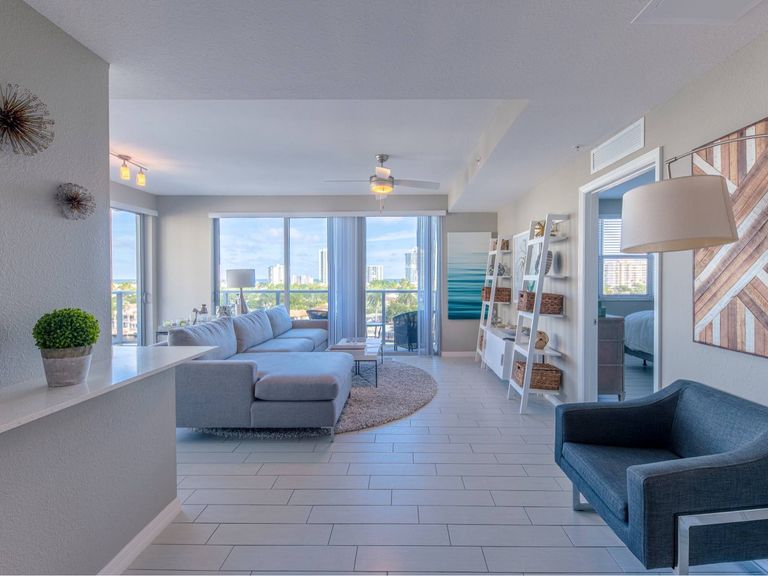 Emera Port Royale apartments in Fort Lauderdale, FL – photo 23