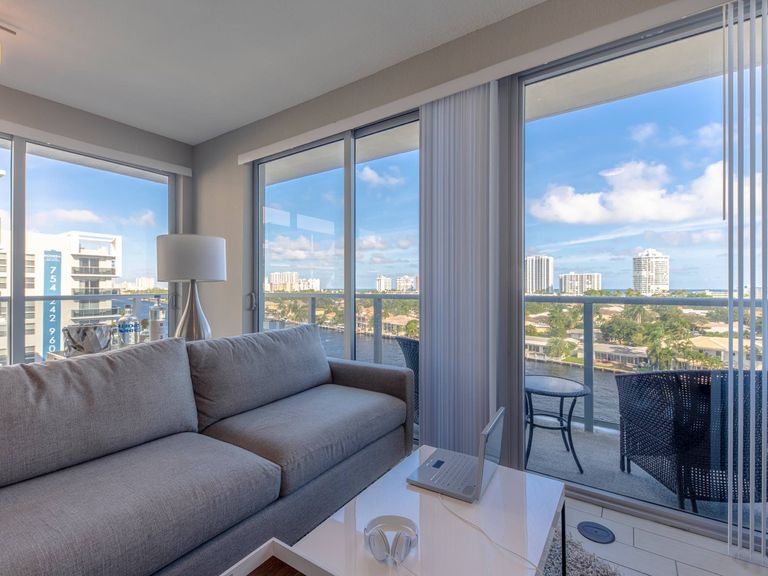 Emera Port Royale apartments in Fort Lauderdale, FL – photo 24