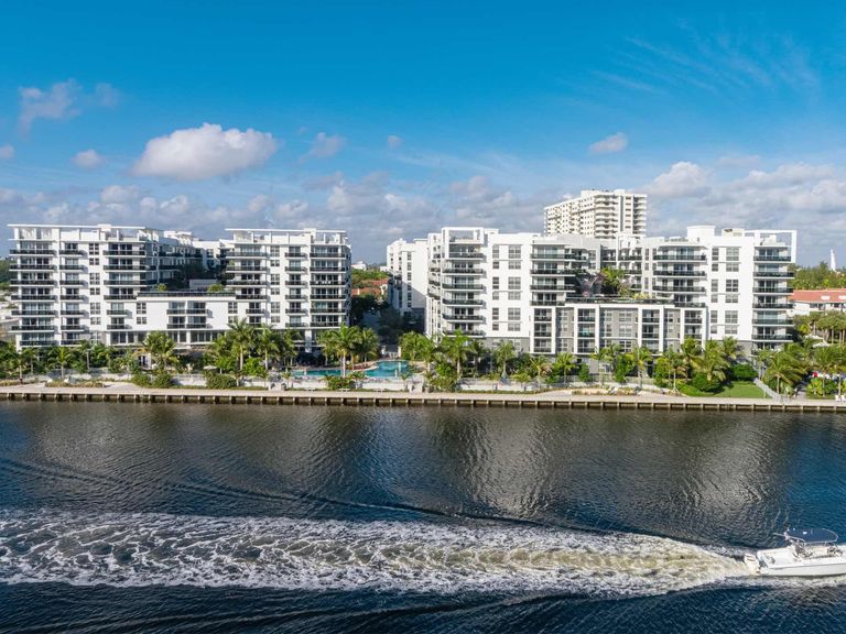 Emera Port Royale apartments in Fort Lauderdale, FL – photo 31