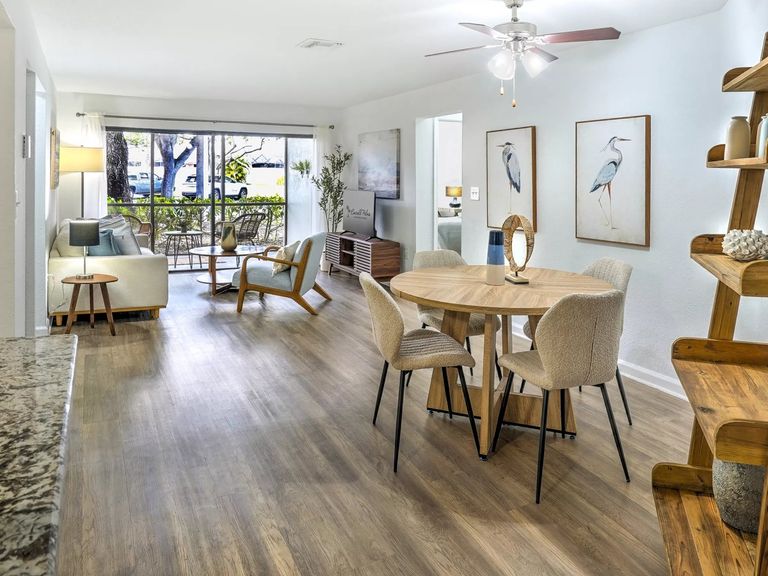 Emerald Palms apartments in Miami, FL – photo 15
