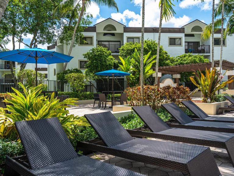 Emerald Palms apartments in Miami, FL – photo 44