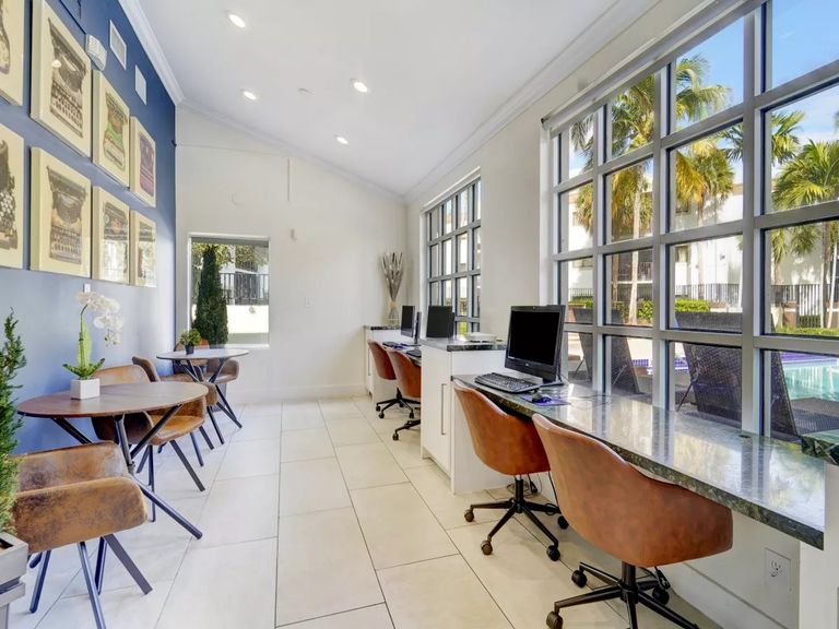 Emerald Palms apartments in Miami, FL – photo 46