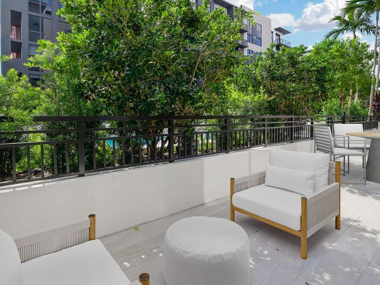 EON Squared apartments in Fort Lauderdale, FL – photo 18
