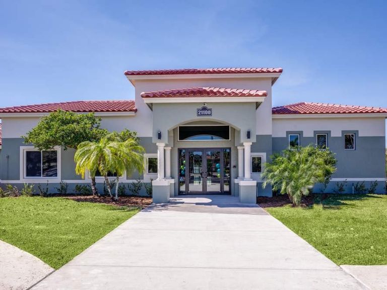 Ernie Martin Villas apartments in Miami, FL – photo 16