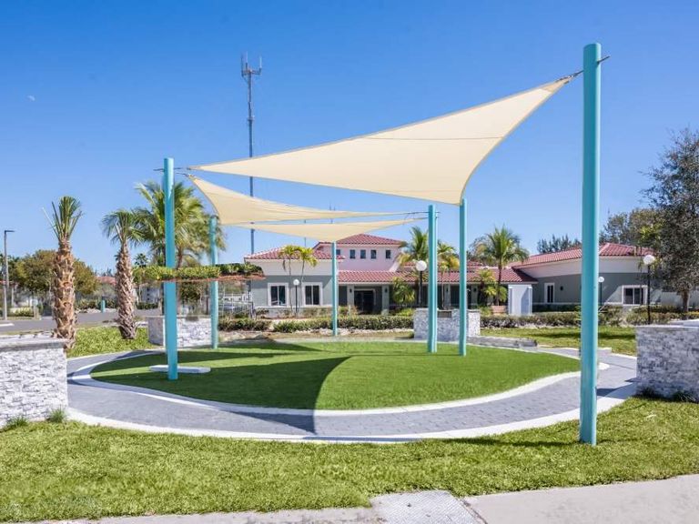 Ernie Martin Villas apartments in Miami, FL – photo 23