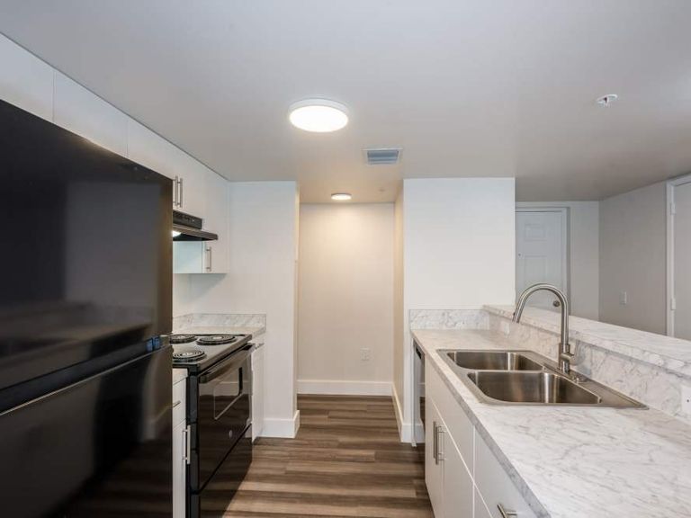 Ernie Martin Villas apartments in Miami, FL – photo 25