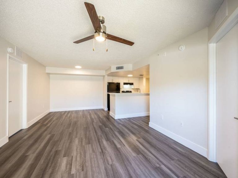 Ernie Martin Villas apartments in Miami, FL – photo 29