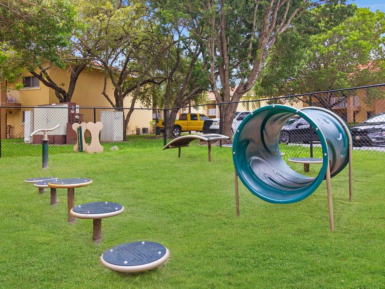 Fairway View apartments in Hialeah, FL – photo 10