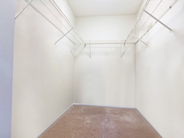 Fairway View apartments in Hialeah, FL – photo 25